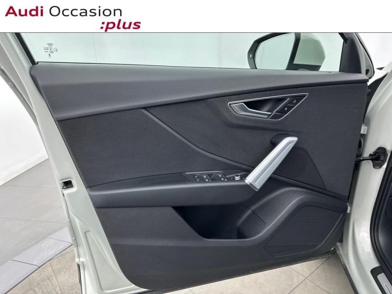 Voitures occasions Audi Q2 S line Paris