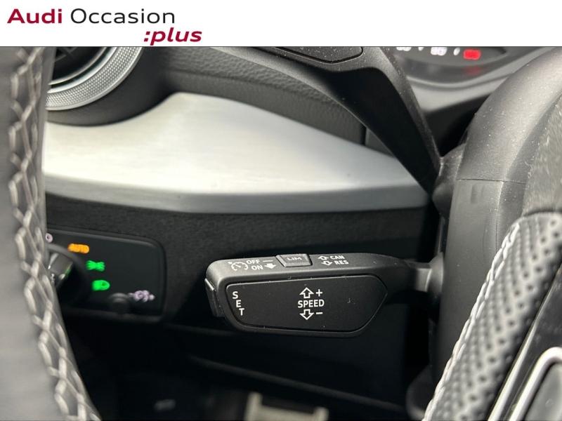 Voitures occasions Audi Q2 S line Paris