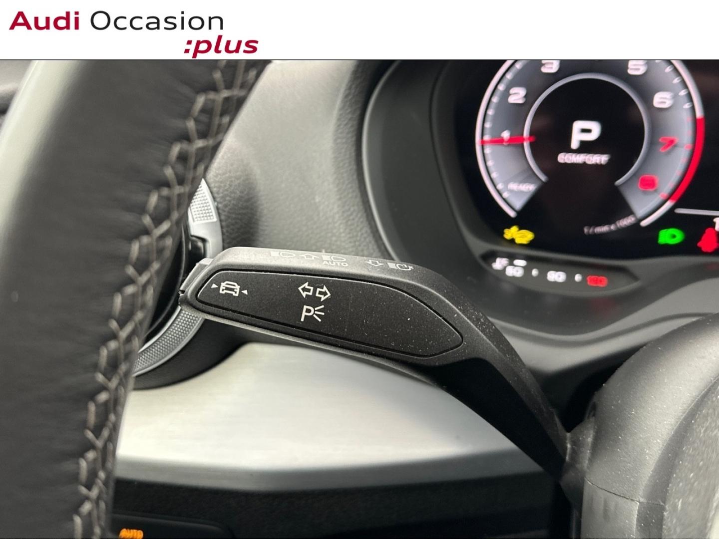 Voitures occasions Audi Q2 S line Paris