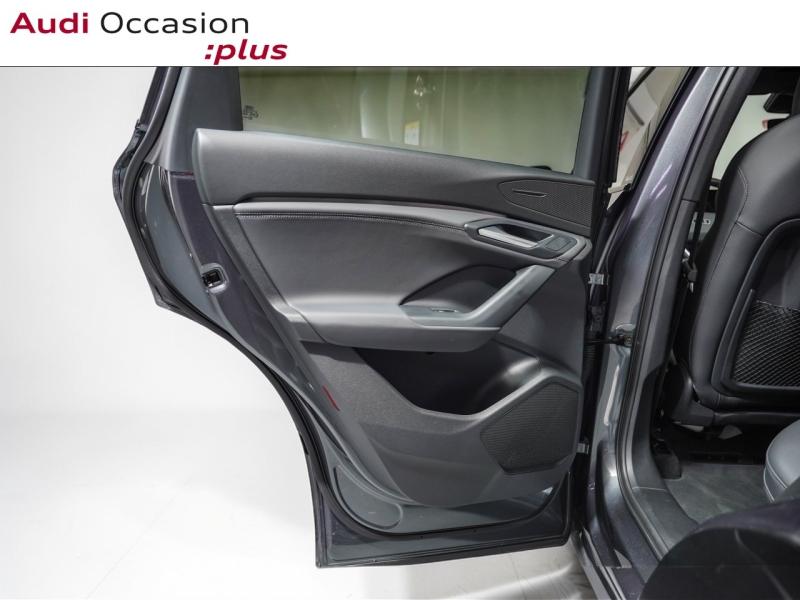 Voitures occasions Audi Q6 e-tron S line Paris