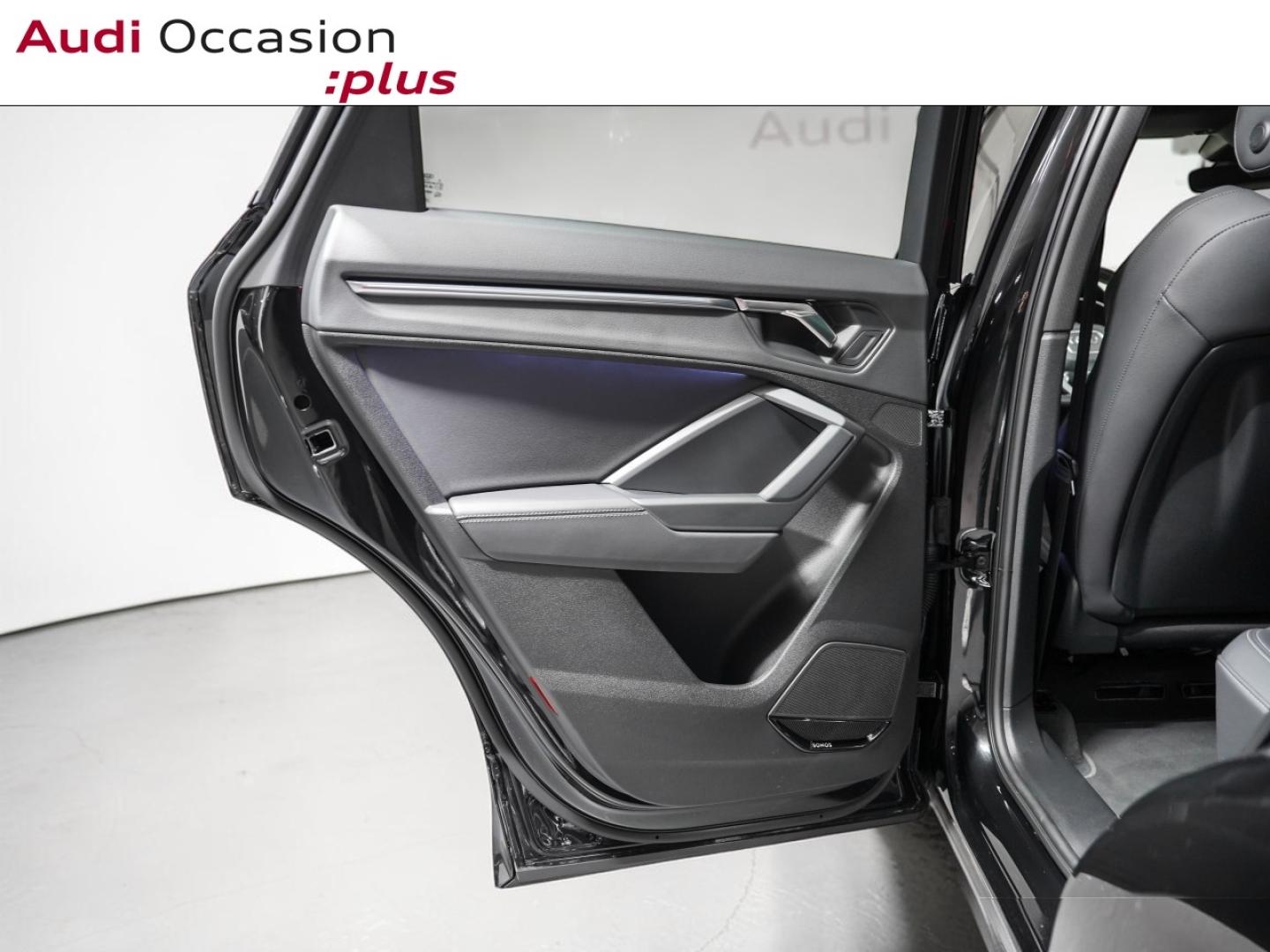 Voitures occasions Audi Q3 S line Paris