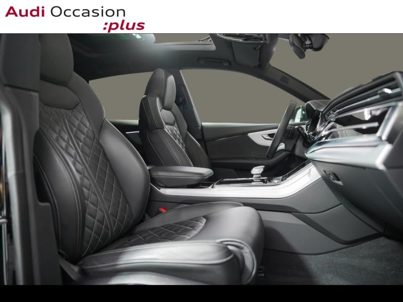 Voitures occasions Audi Q8 S line Paris
