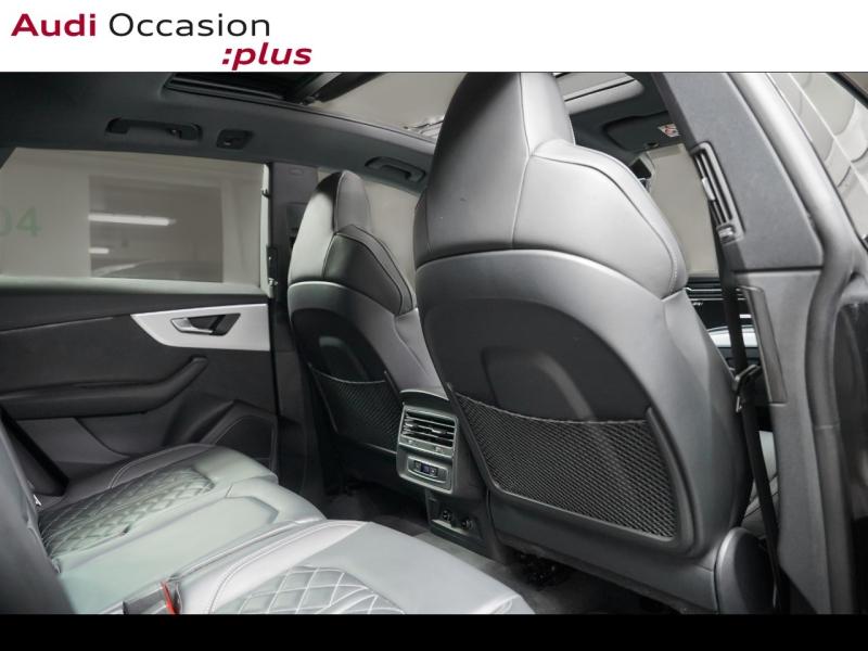Voitures occasions Audi Q8 S line Paris