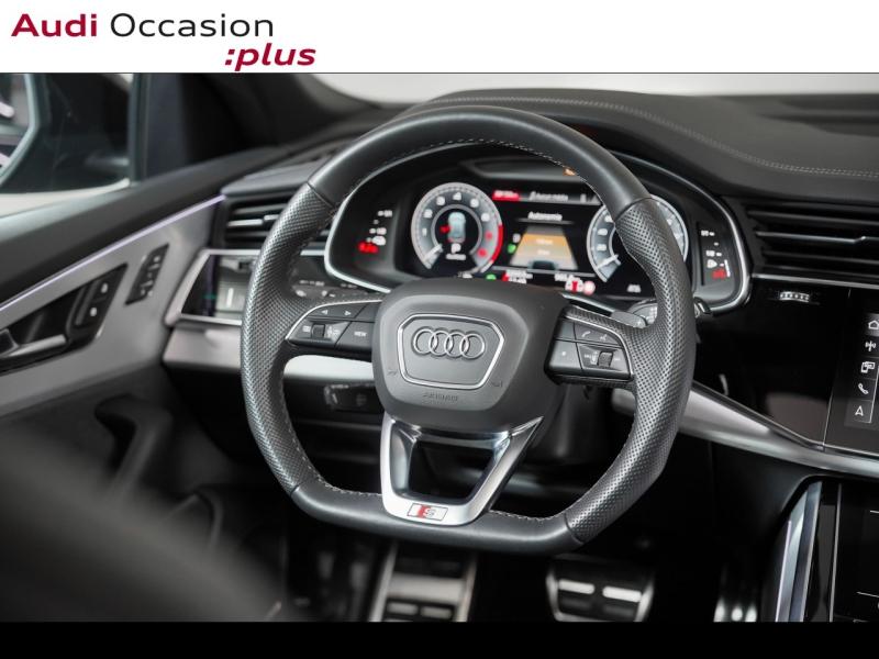 Voitures occasions Audi Q8 S line Paris