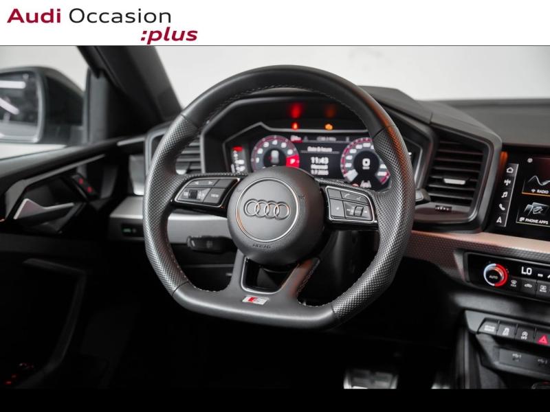 Voitures occasions Audi A1 Sportback S line plus Paris