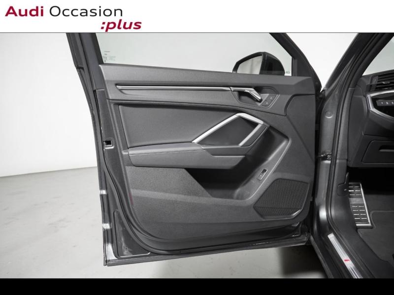 Voitures occasions Audi Q3 Sportback S line Paris
