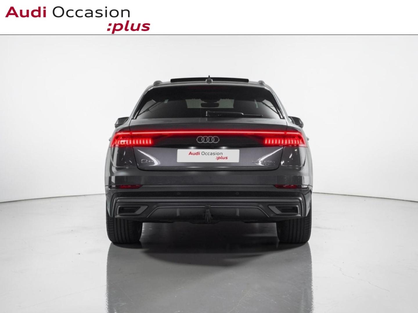 Voitures occasions Audi Q8 S line Paris