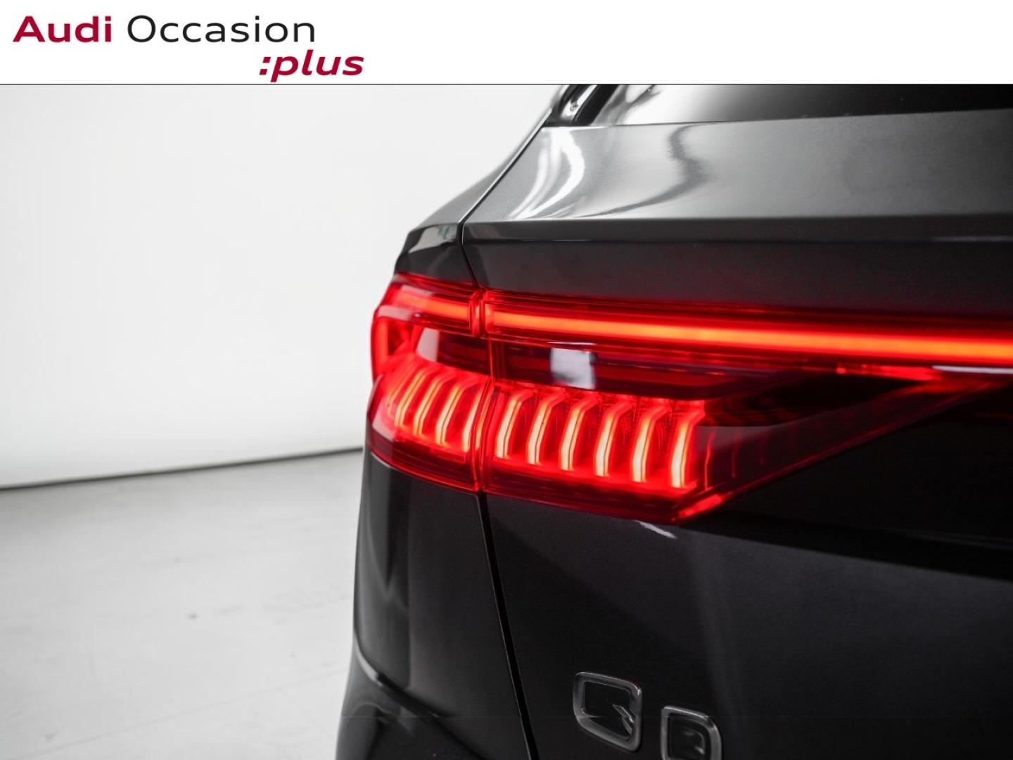 Voitures occasions Audi Q8 S line Paris