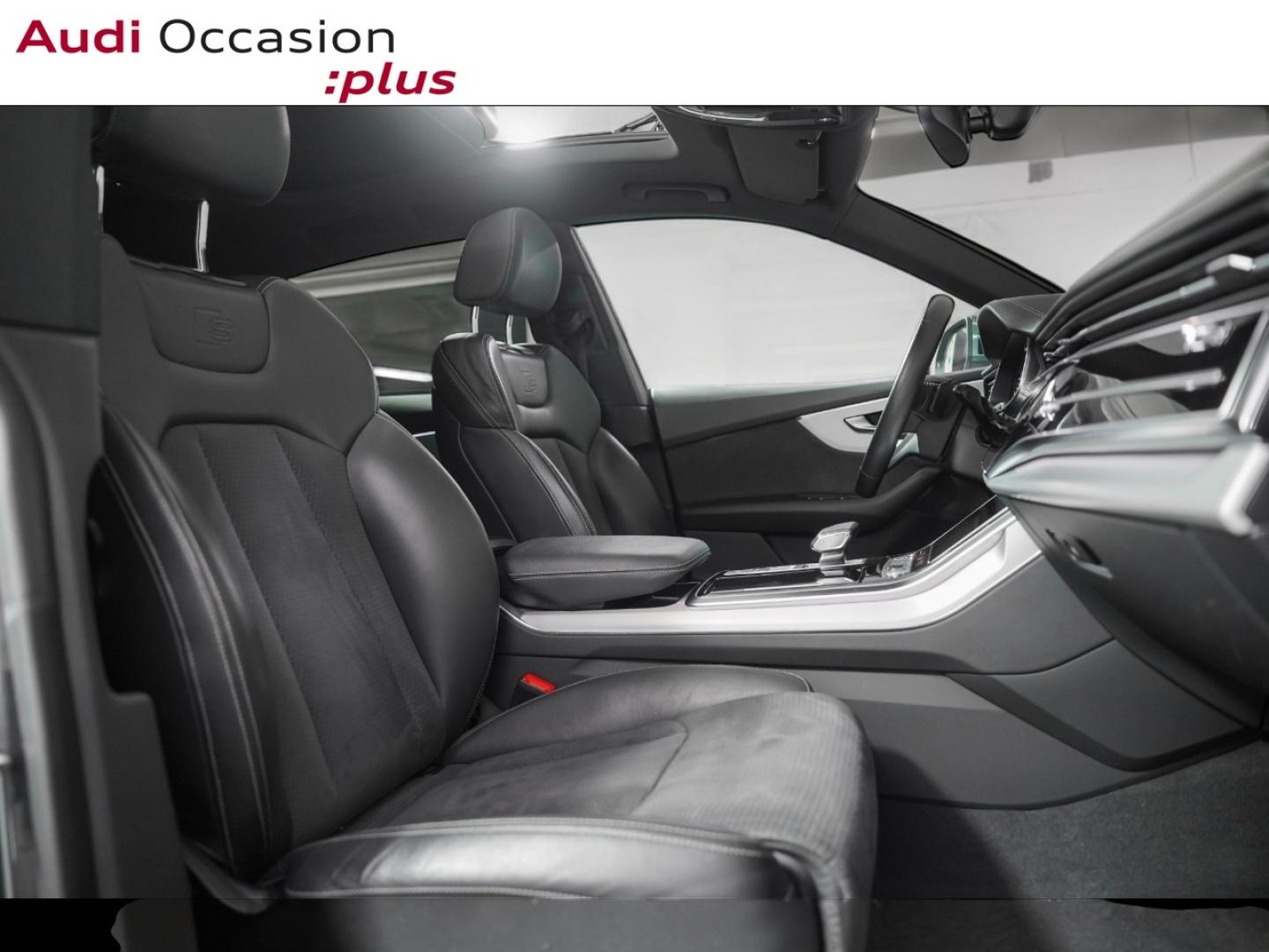 Voitures occasions Audi Q8 S line Paris