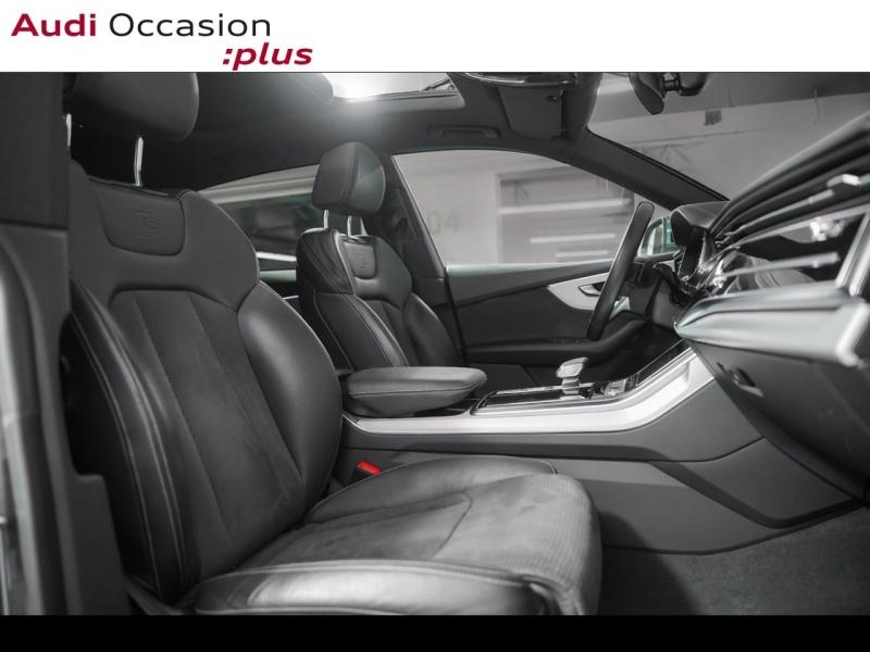 Voitures occasions Audi Q8 S line Paris