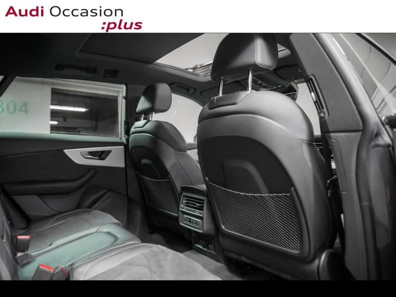 Voitures occasions Audi Q8 S line Paris