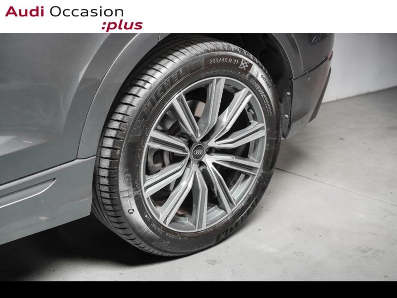 Voitures occasions Audi Q8 S line Paris
