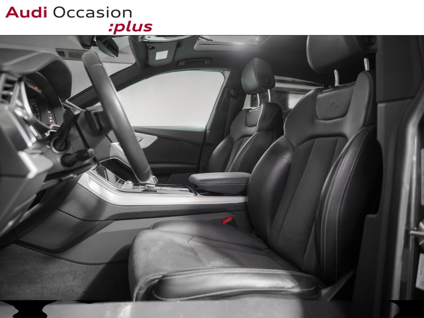 Voitures occasions Audi Q8 S line Paris