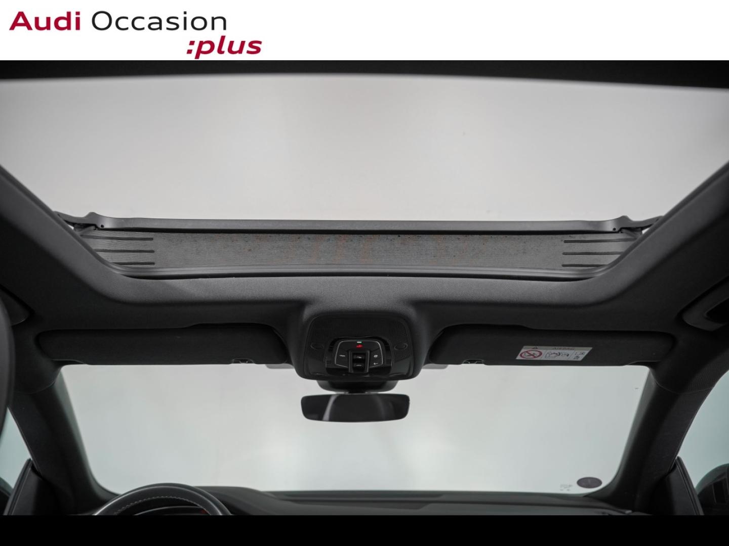 Voitures occasions Audi Q8 S line Paris
