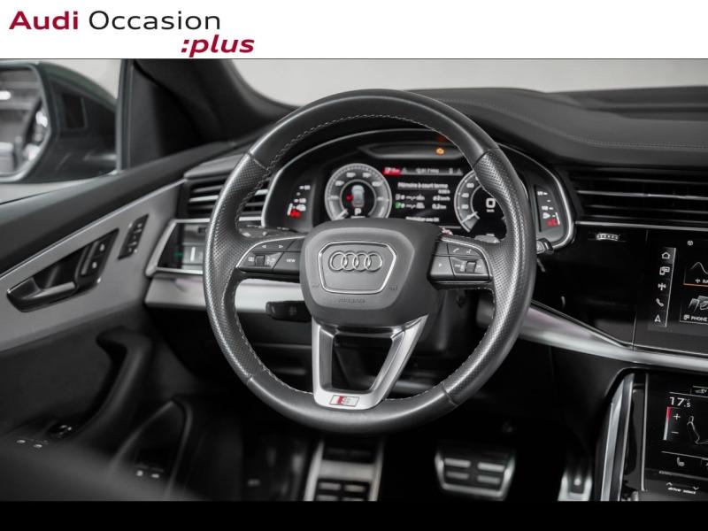 Voitures occasions Audi Q8 S line Paris