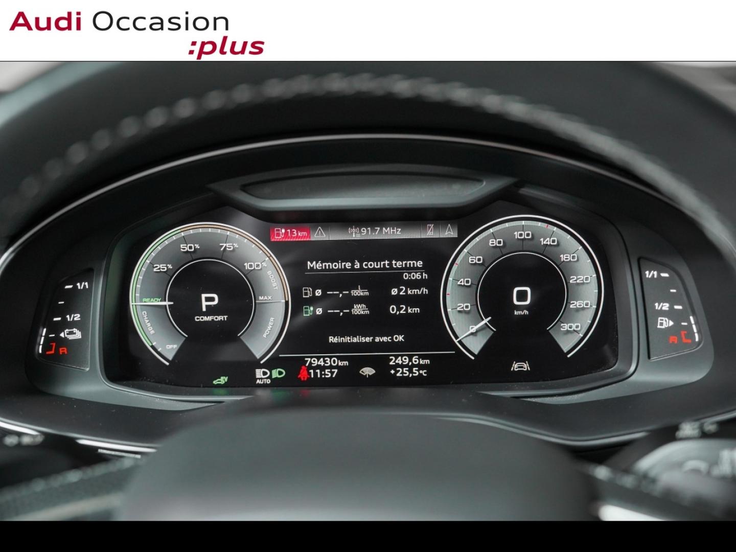 Voitures occasions Audi Q8 S line Paris