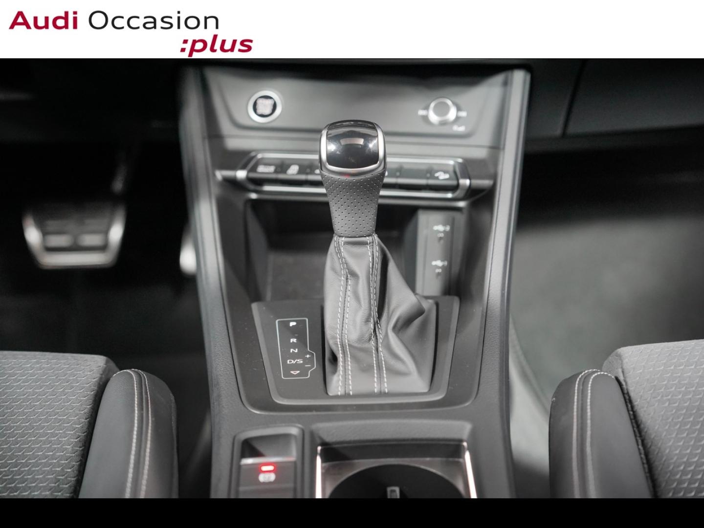 Voitures occasions Audi Q3 Sportback S line Paris