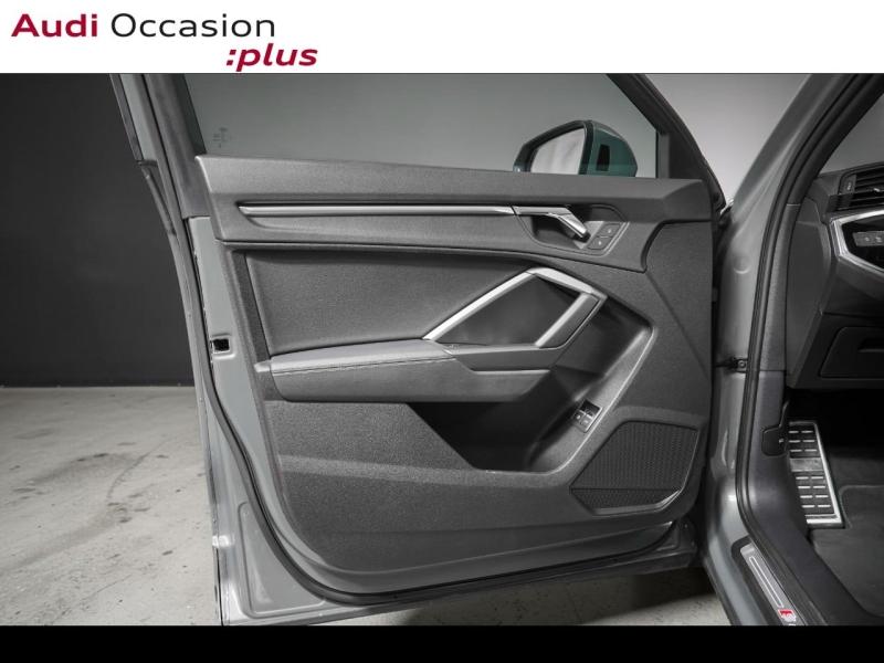 Voitures occasions Audi Q3 S line Paris
