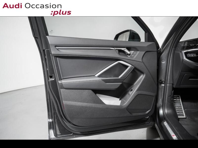 Voitures occasions Audi Q3 S line Paris