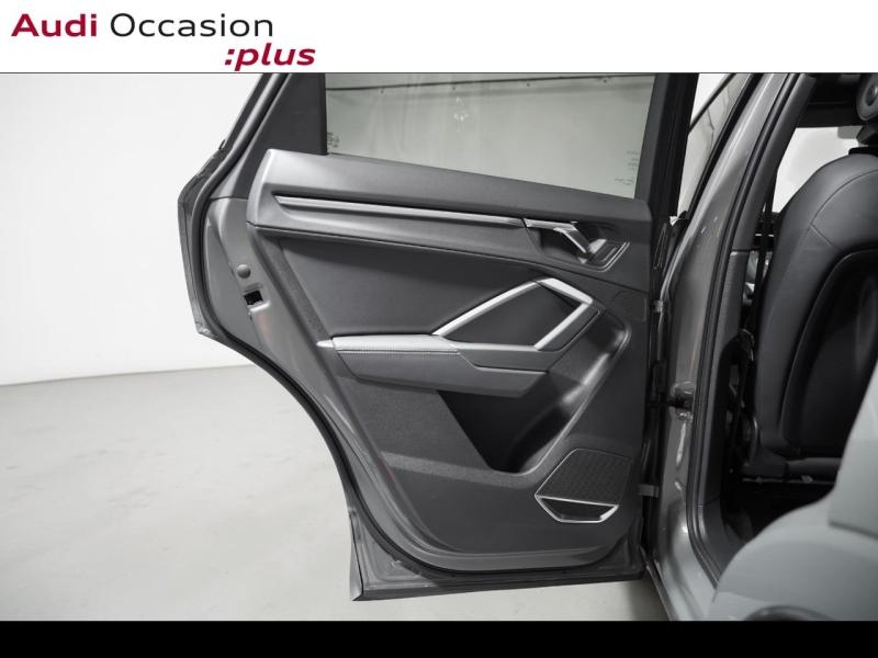 Voitures occasions Audi Q3 S line Paris