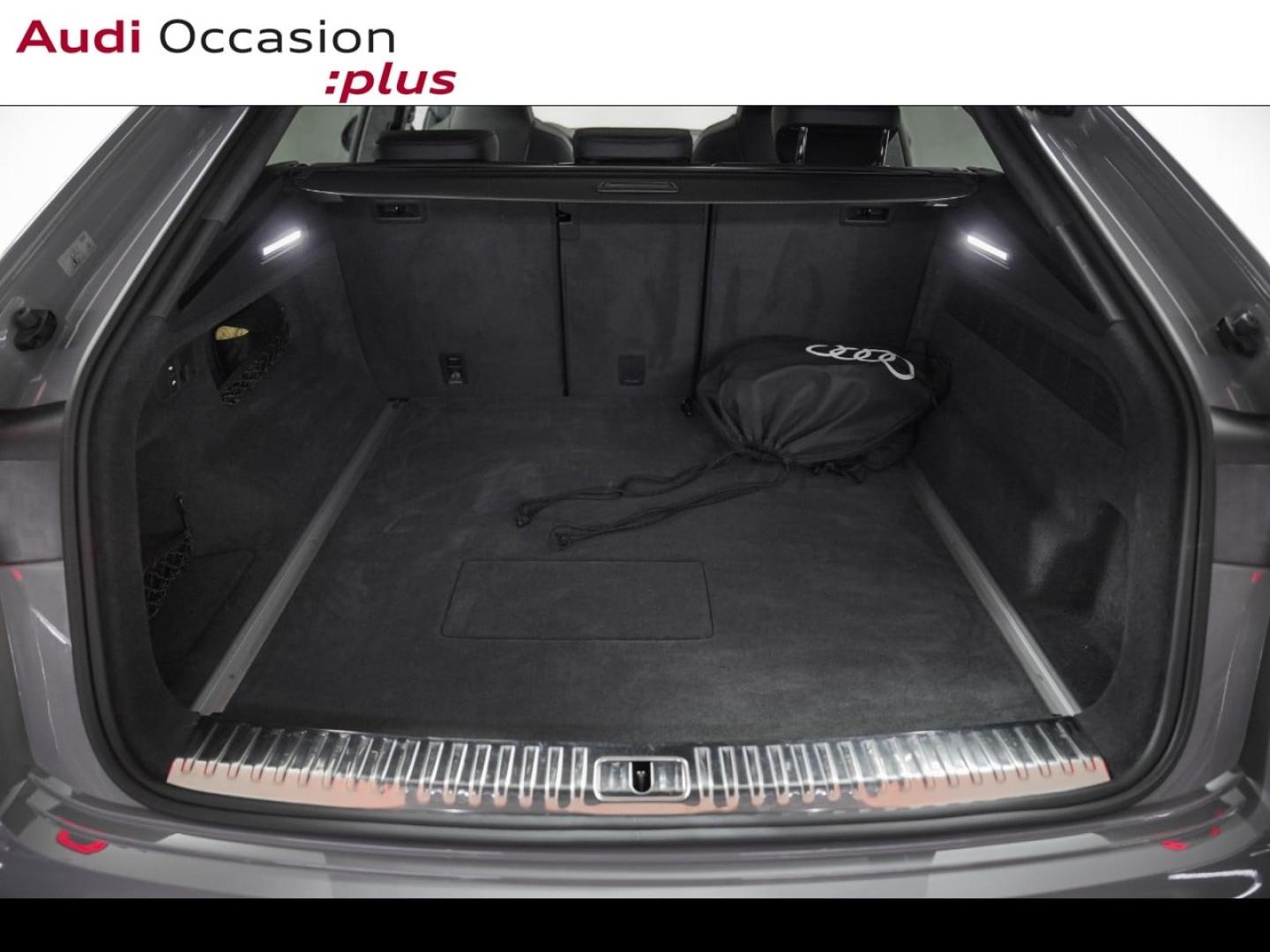 Voitures occasions Audi Q8 Compétition Paris