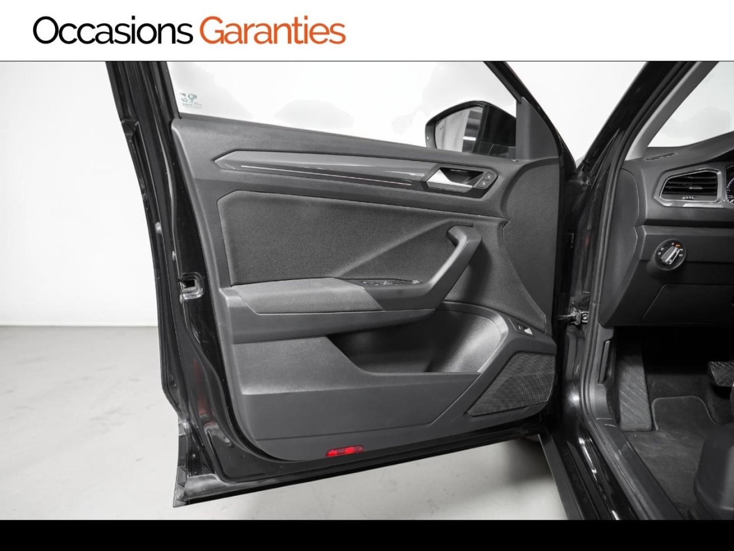 Voitures occasions VOLKSWAGEN T-ROC Carat Paris