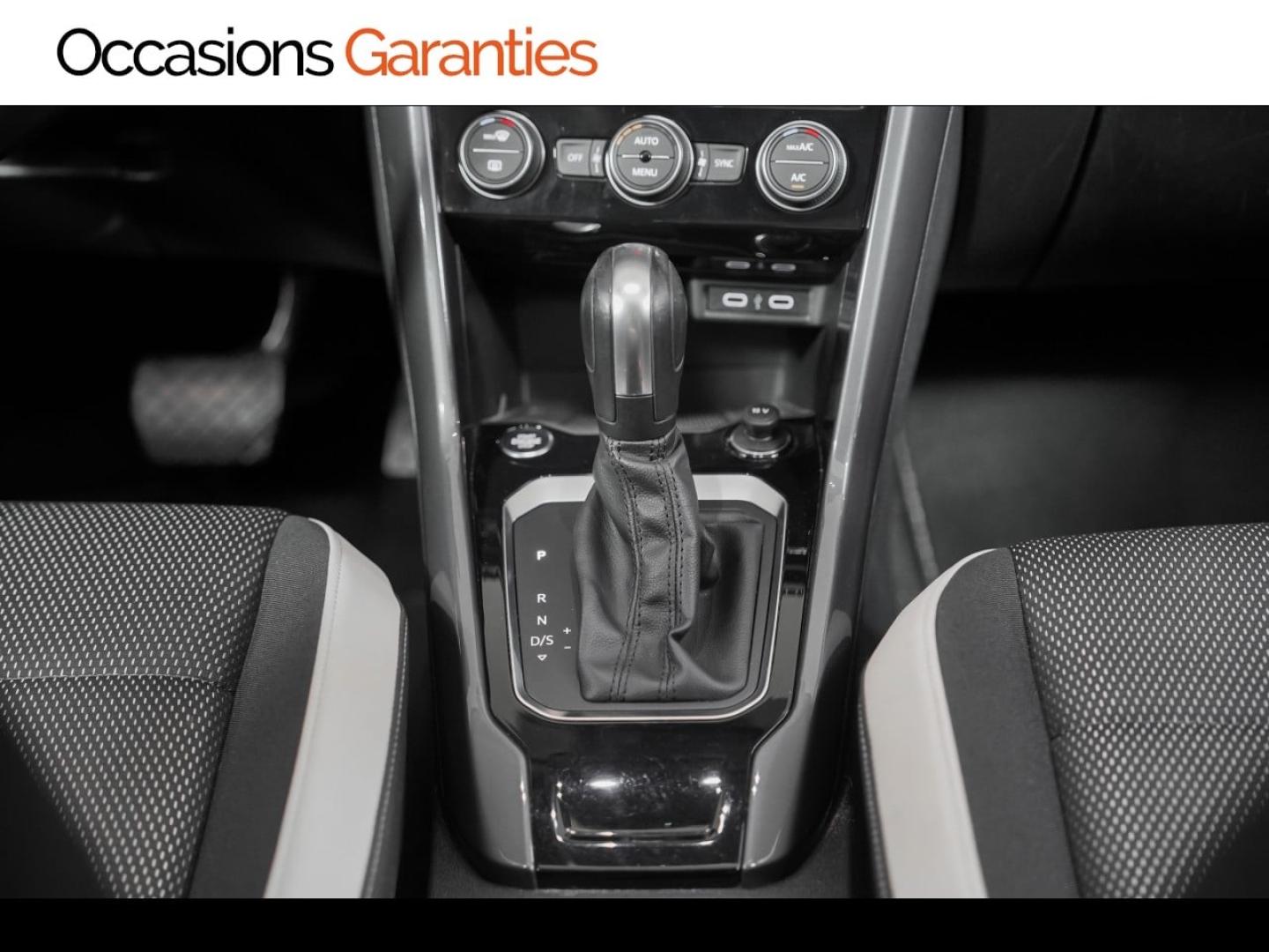 Voitures occasions VOLKSWAGEN T-ROC Carat Paris