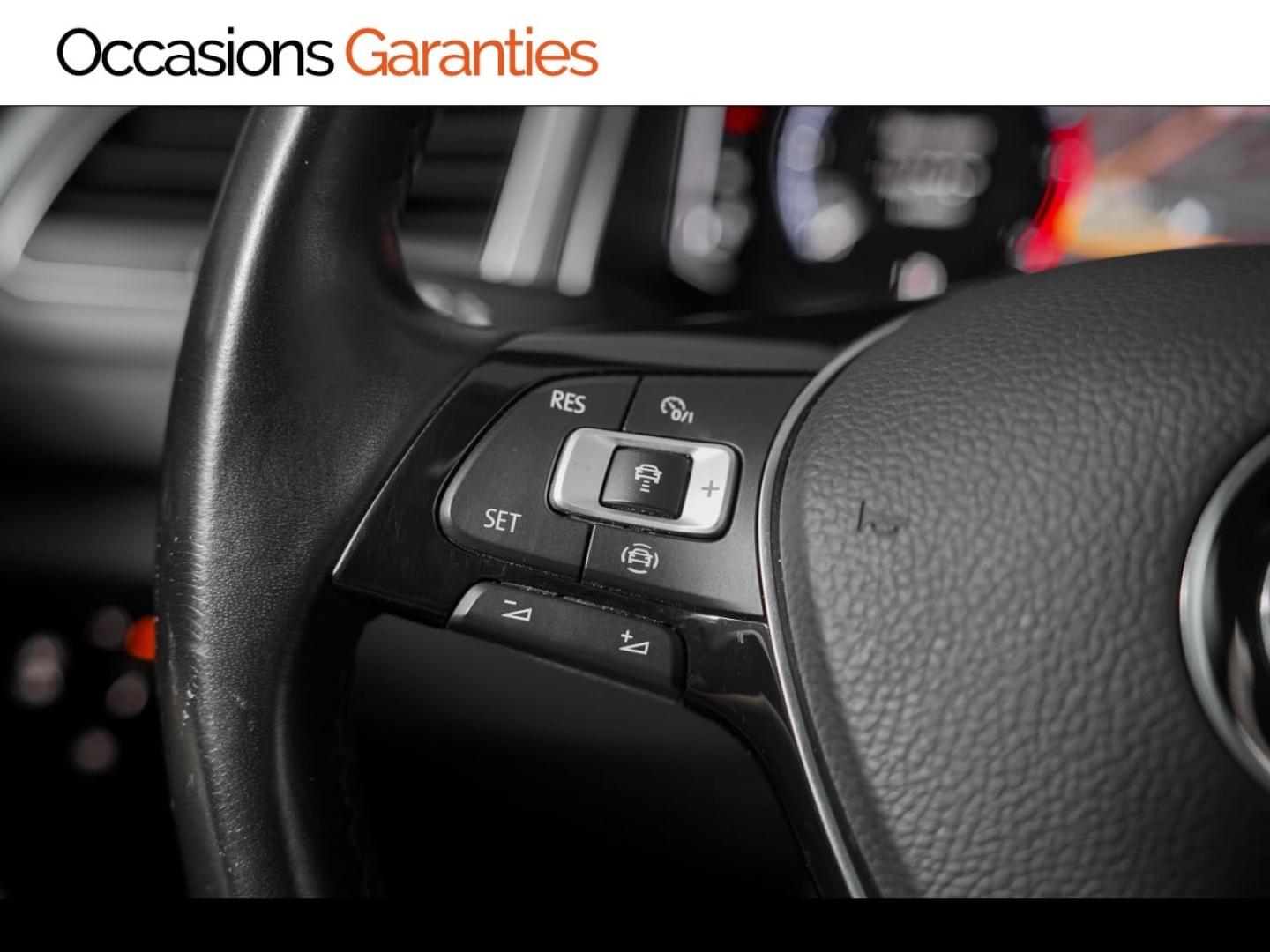 Voitures occasions VOLKSWAGEN T-ROC Carat Paris
