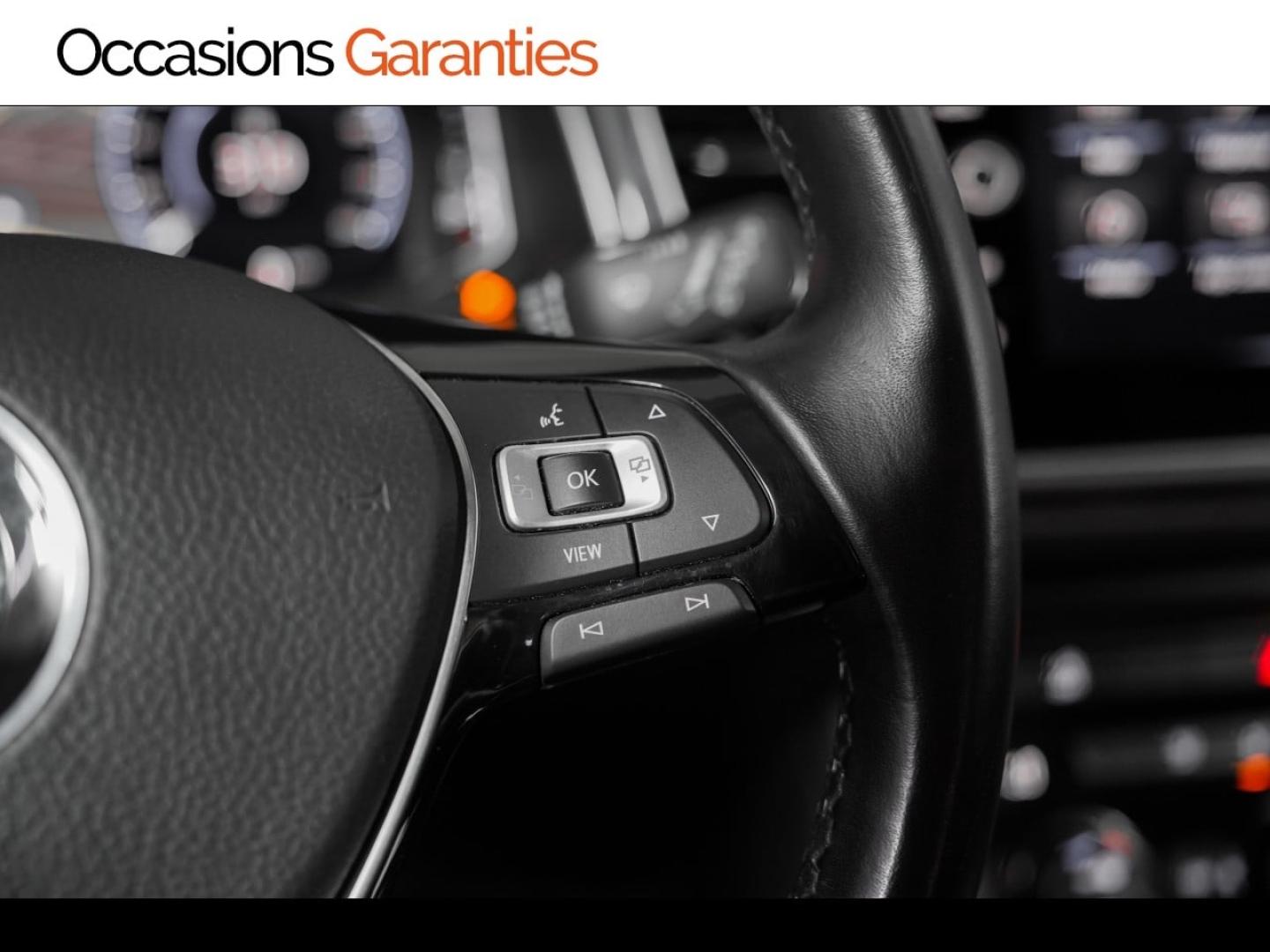 Voitures occasions VOLKSWAGEN T-ROC Carat Paris