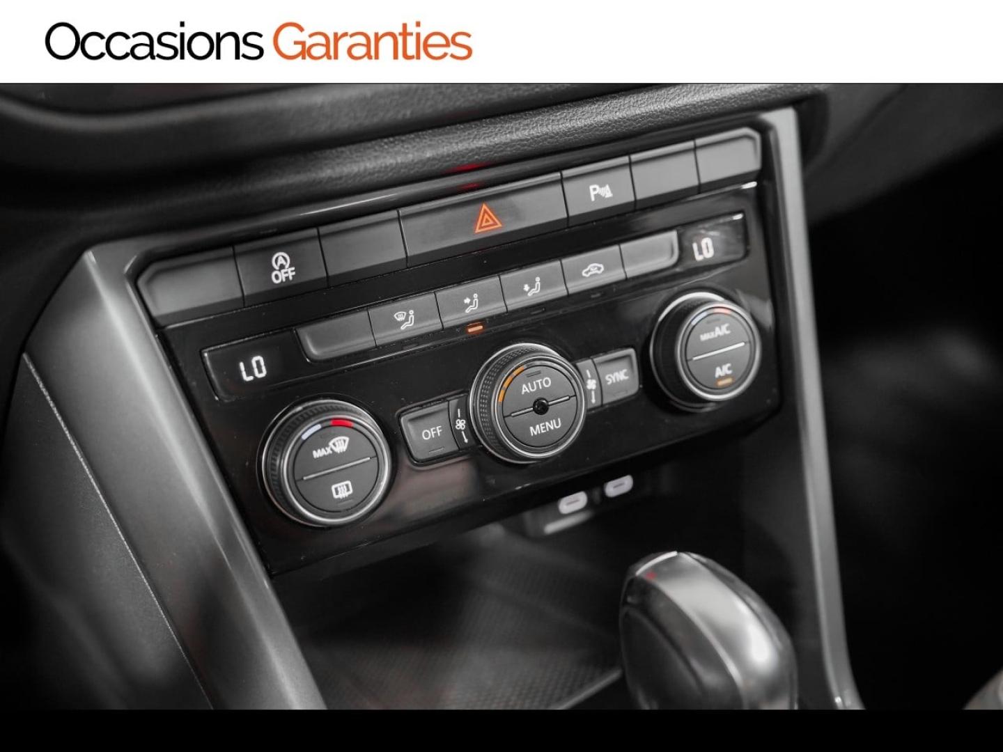 Voitures occasions VOLKSWAGEN T-ROC Carat Paris