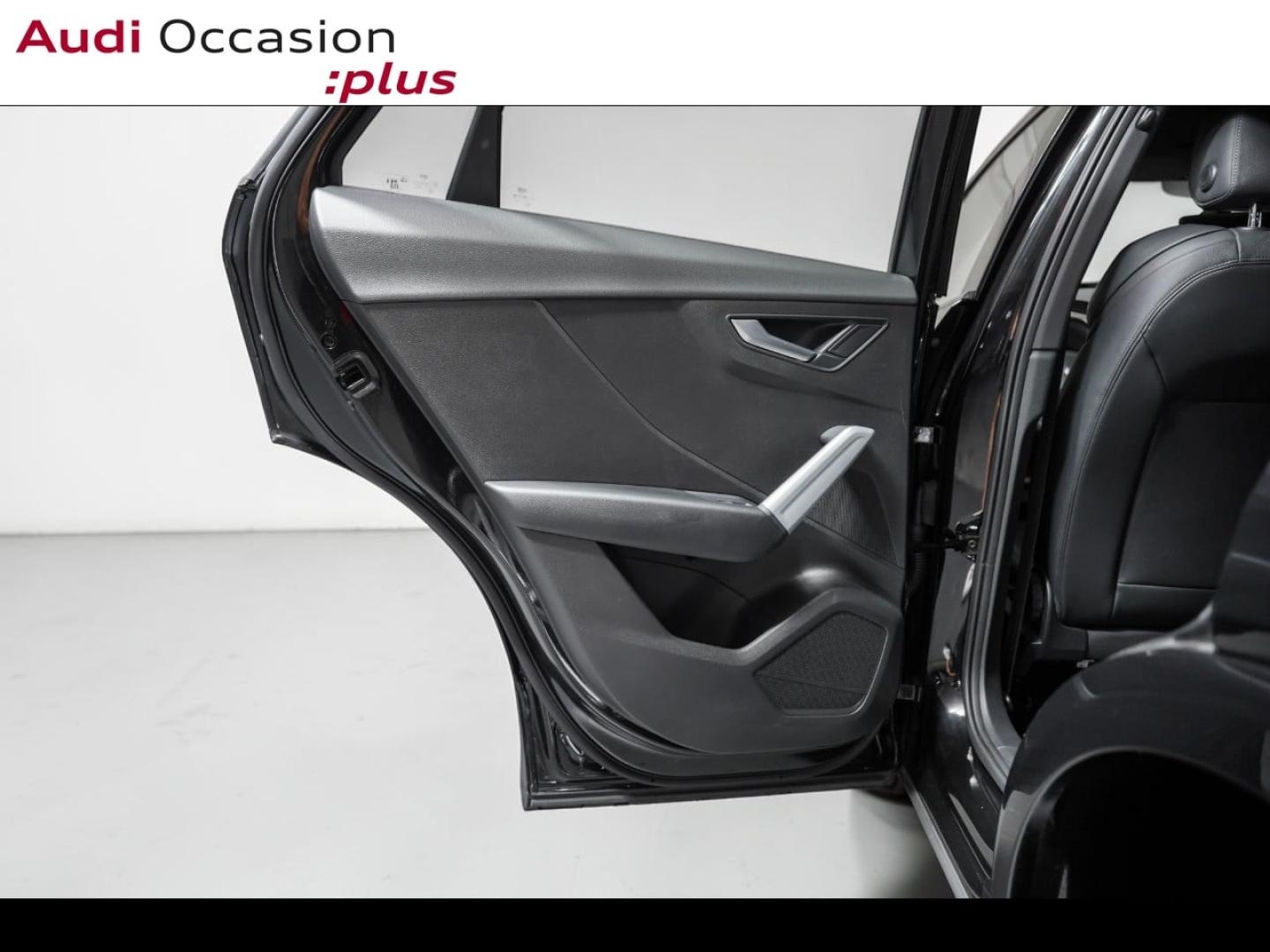 Voitures occasions Audi Q2 S line Paris