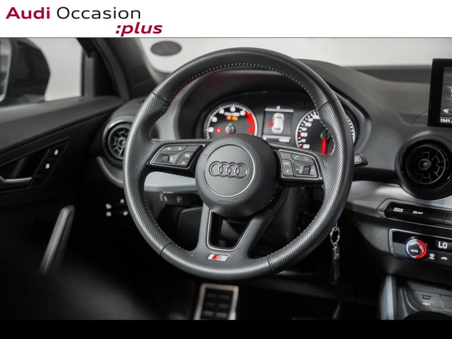 Voitures occasions Audi Q2 S line Paris