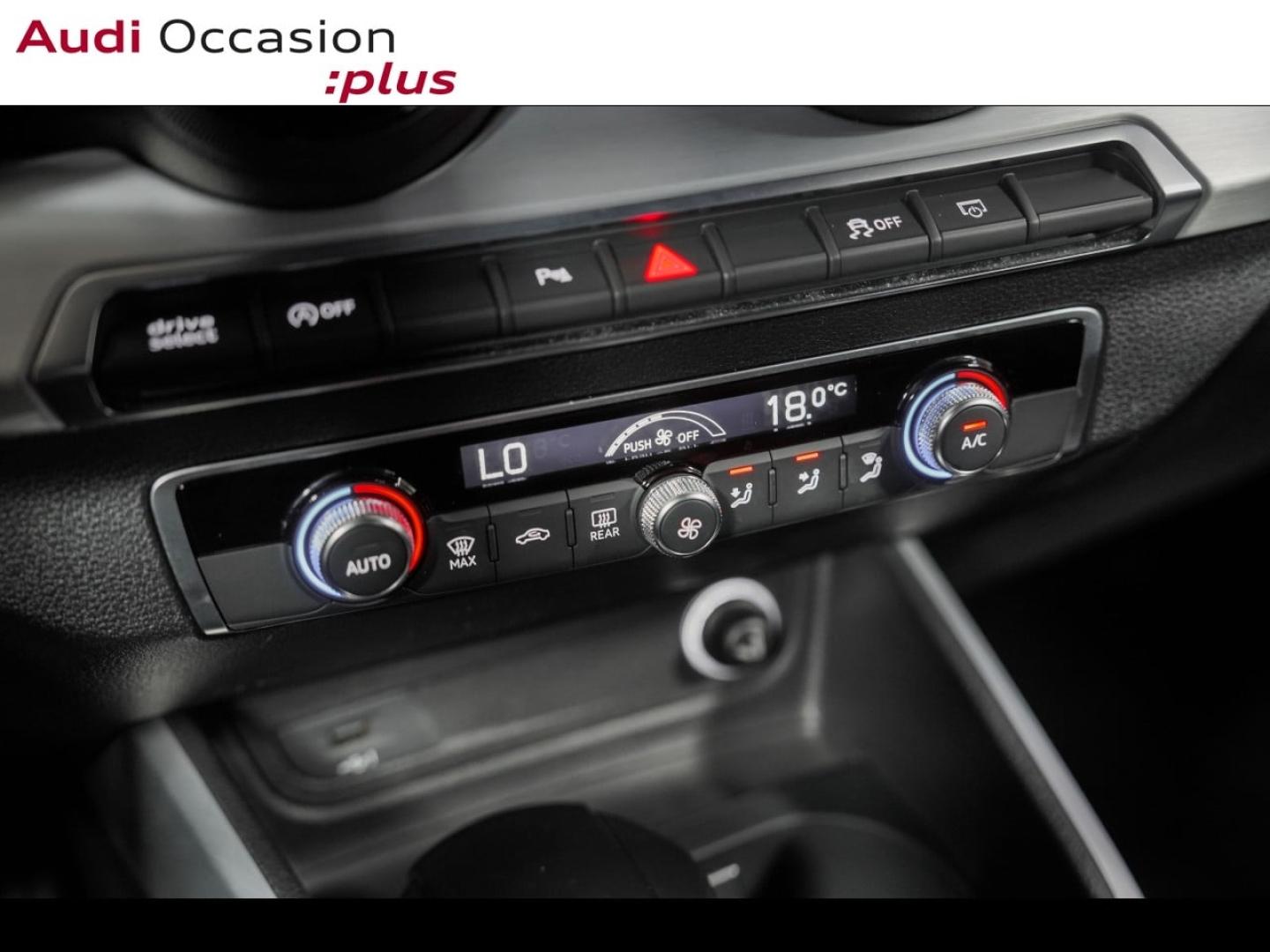 Voitures occasions Audi Q2 S line Paris