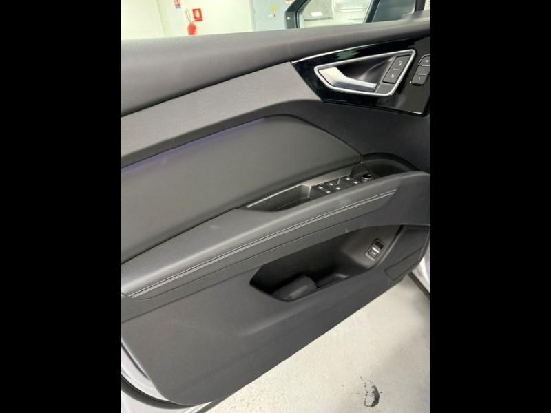 Voitures occasions Audi Q4 e-tron S line Paris