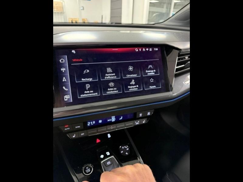 Voitures occasions Audi Q4 e-tron S line Paris