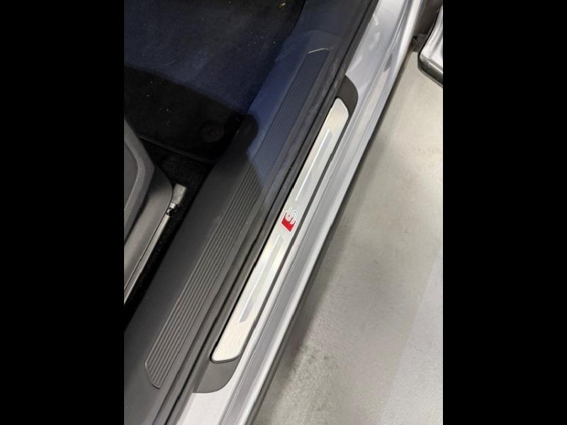 Voitures occasions Audi Q4 e-tron S line Paris