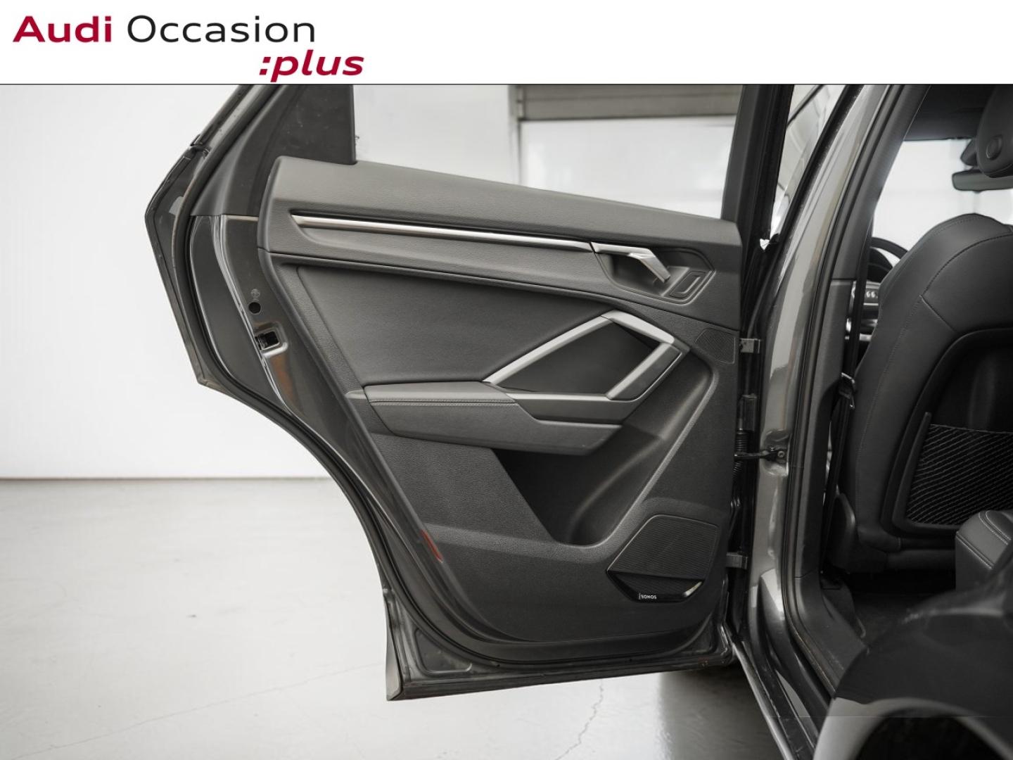 Voitures occasions Audi Q3 Sportback S line Paris