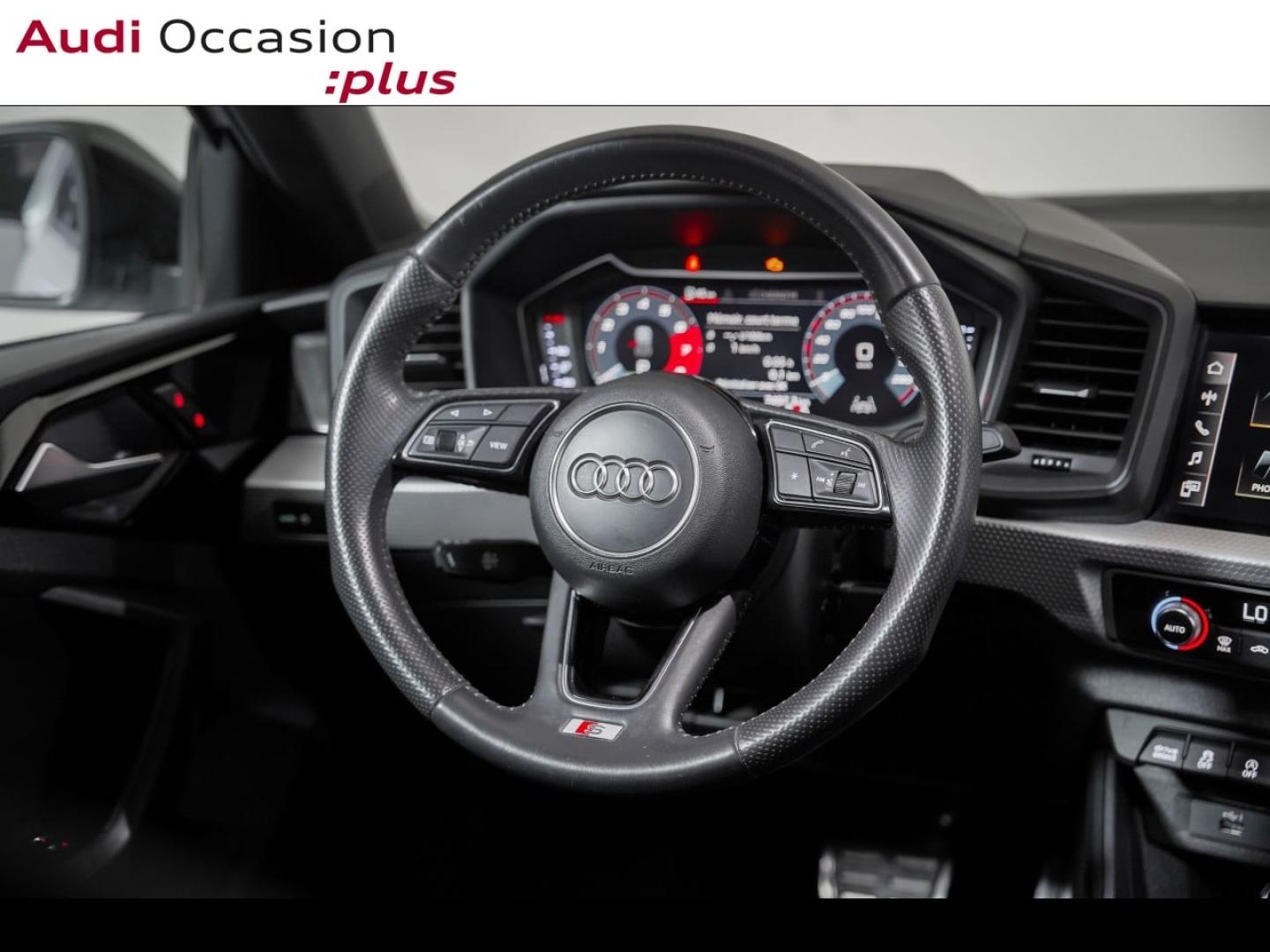 Voitures occasions Audi A1 Sportback S line Paris