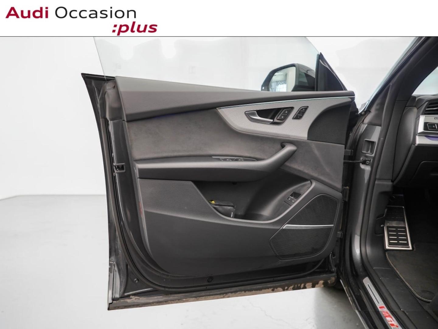 Voitures occasions Audi Q8 Compétition Paris