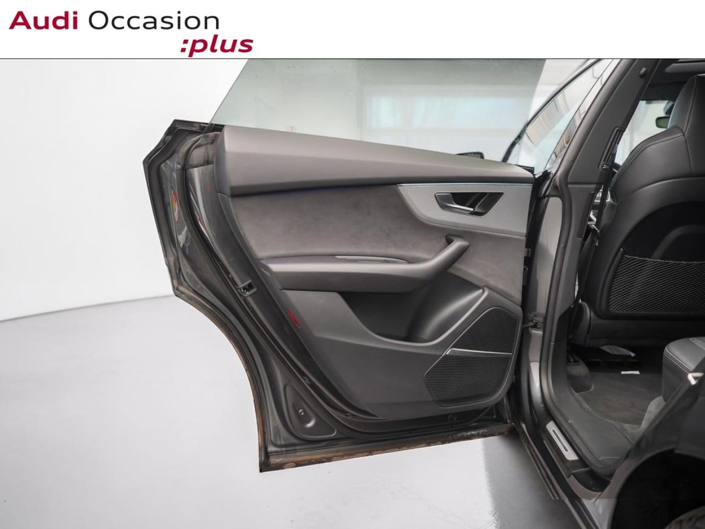 Voitures occasions Audi Q8 Compétition Paris