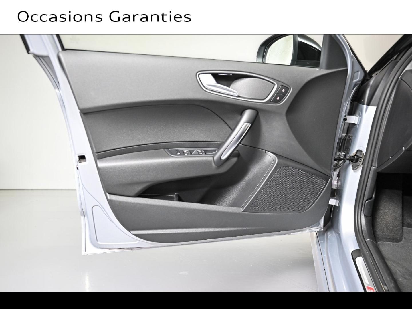Voitures occasions Audi A1 Sportback Midnight Series Paris