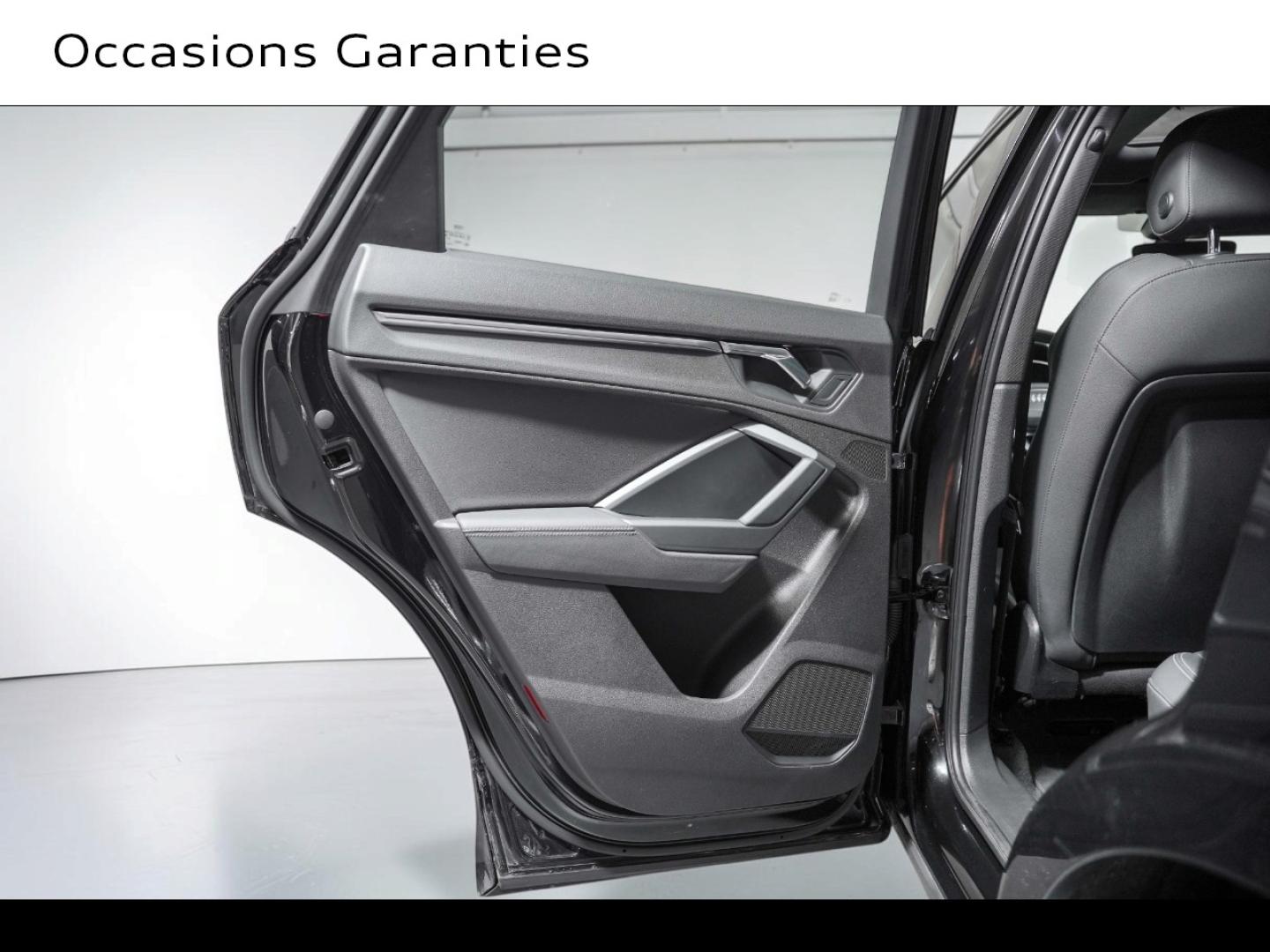 Voitures occasions Audi Q3 S line Paris