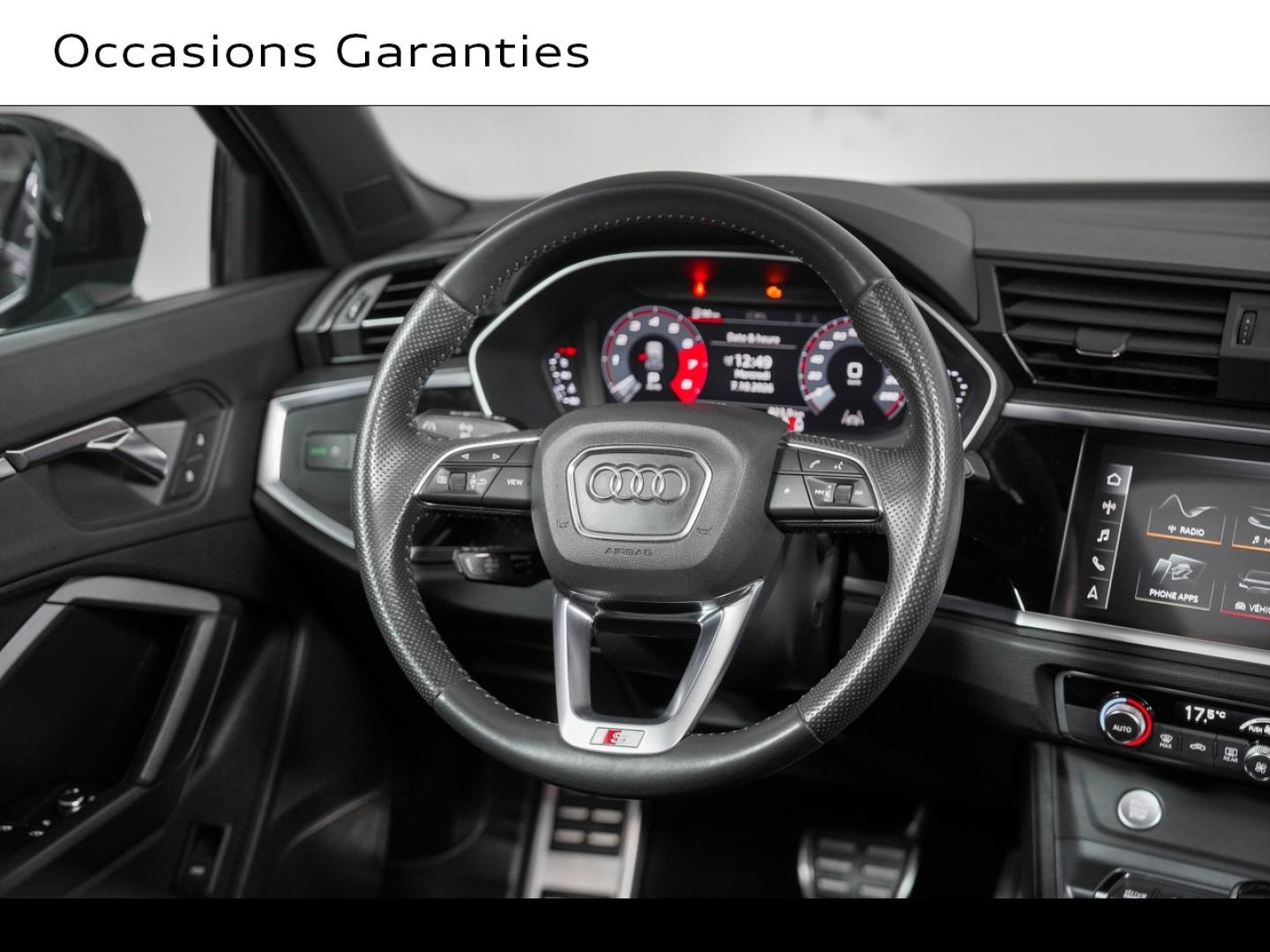 Voitures occasions Audi Q3 S line Paris
