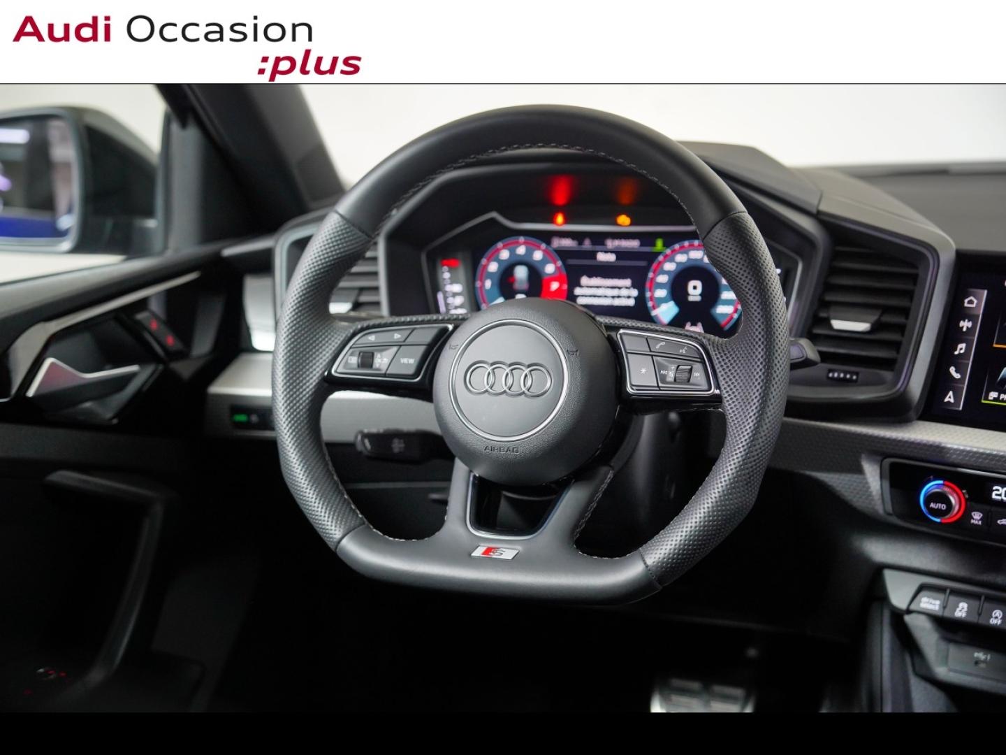 Voitures occasions Audi A1 Sportback S line Paris