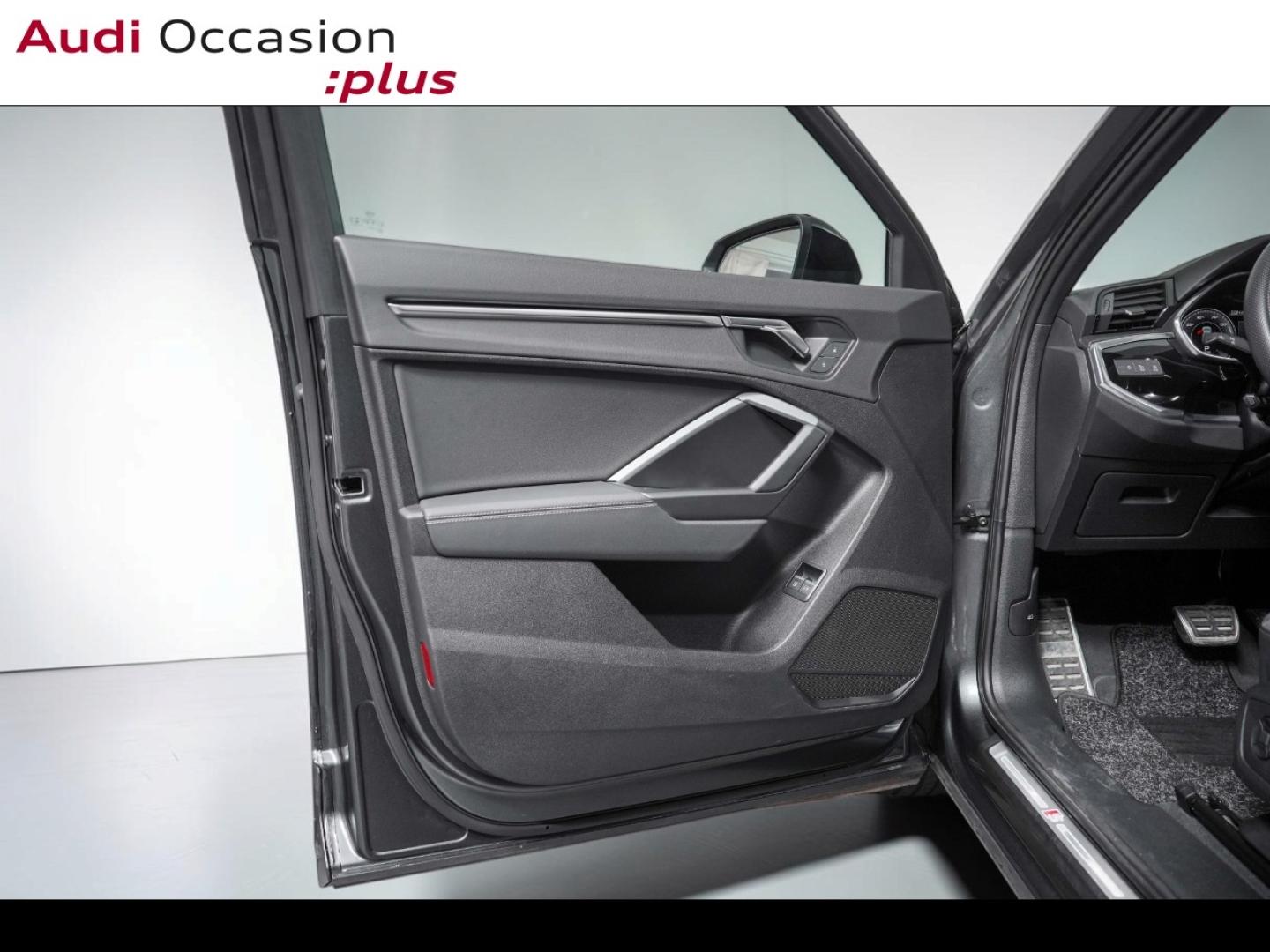 Voitures occasions Audi Q3 S line Paris