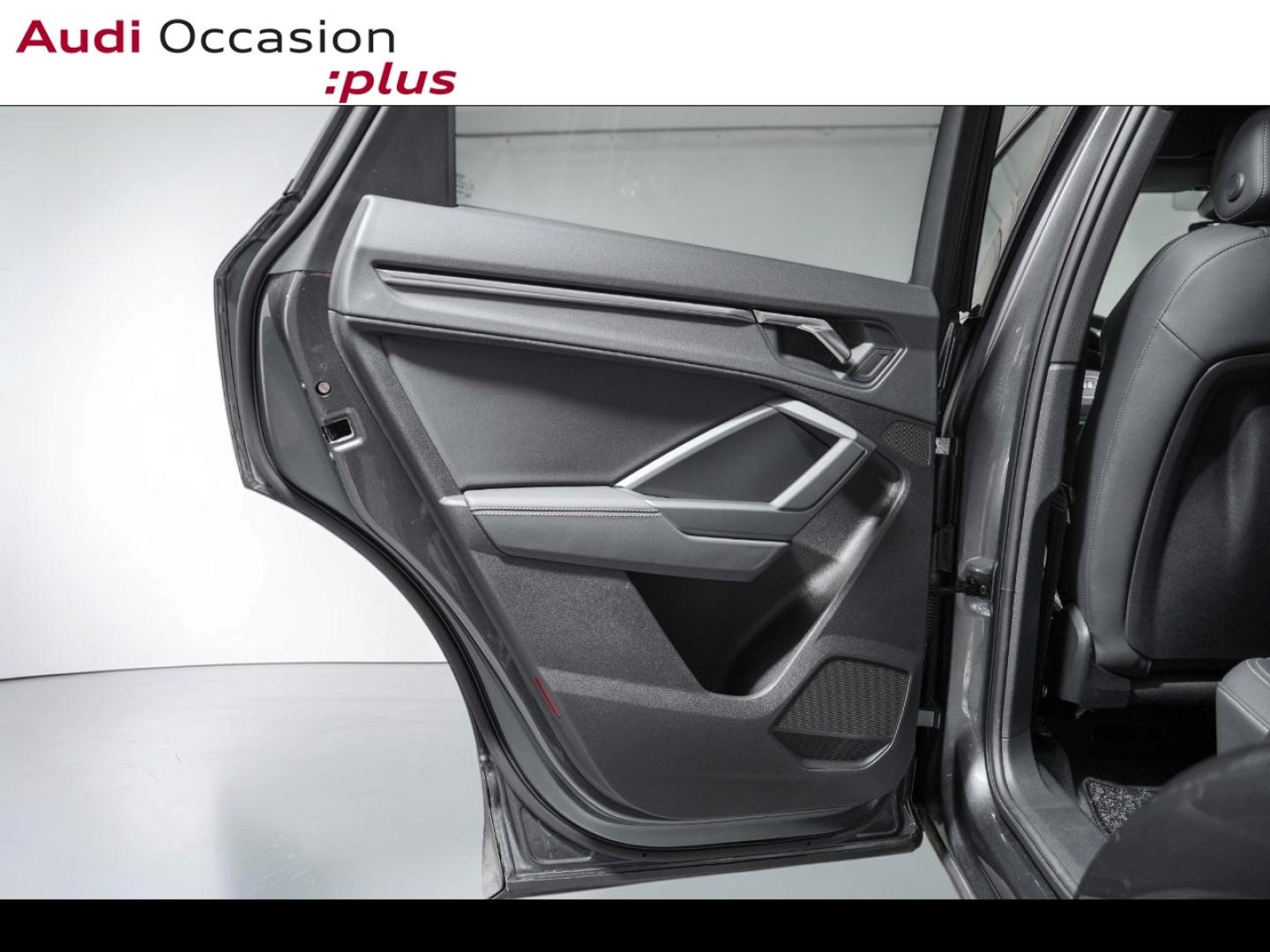 Voitures occasions Audi Q3 S line Paris