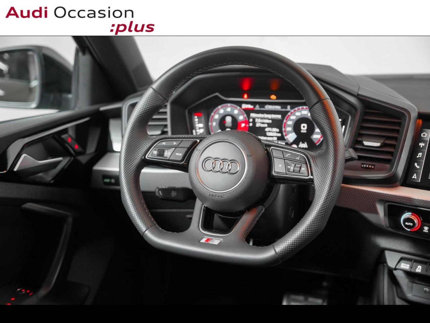 Voitures occasions Audi A1 Sportback S line Paris