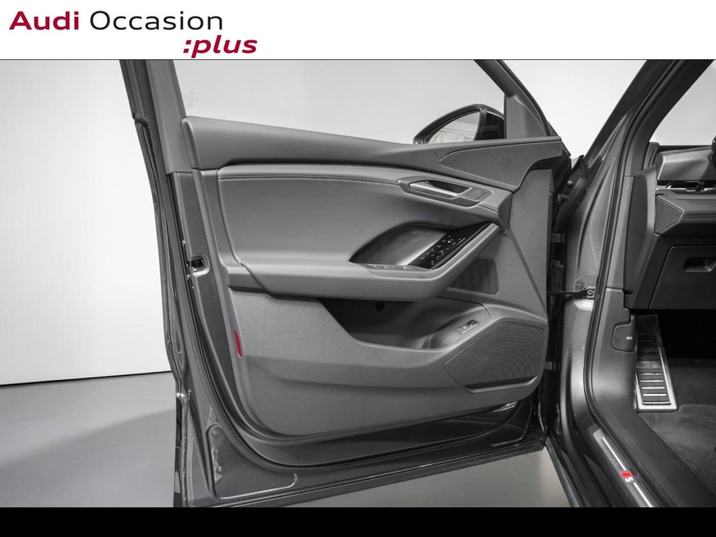 Voitures occasions Audi Q6 Sportback e-tron S line Paris