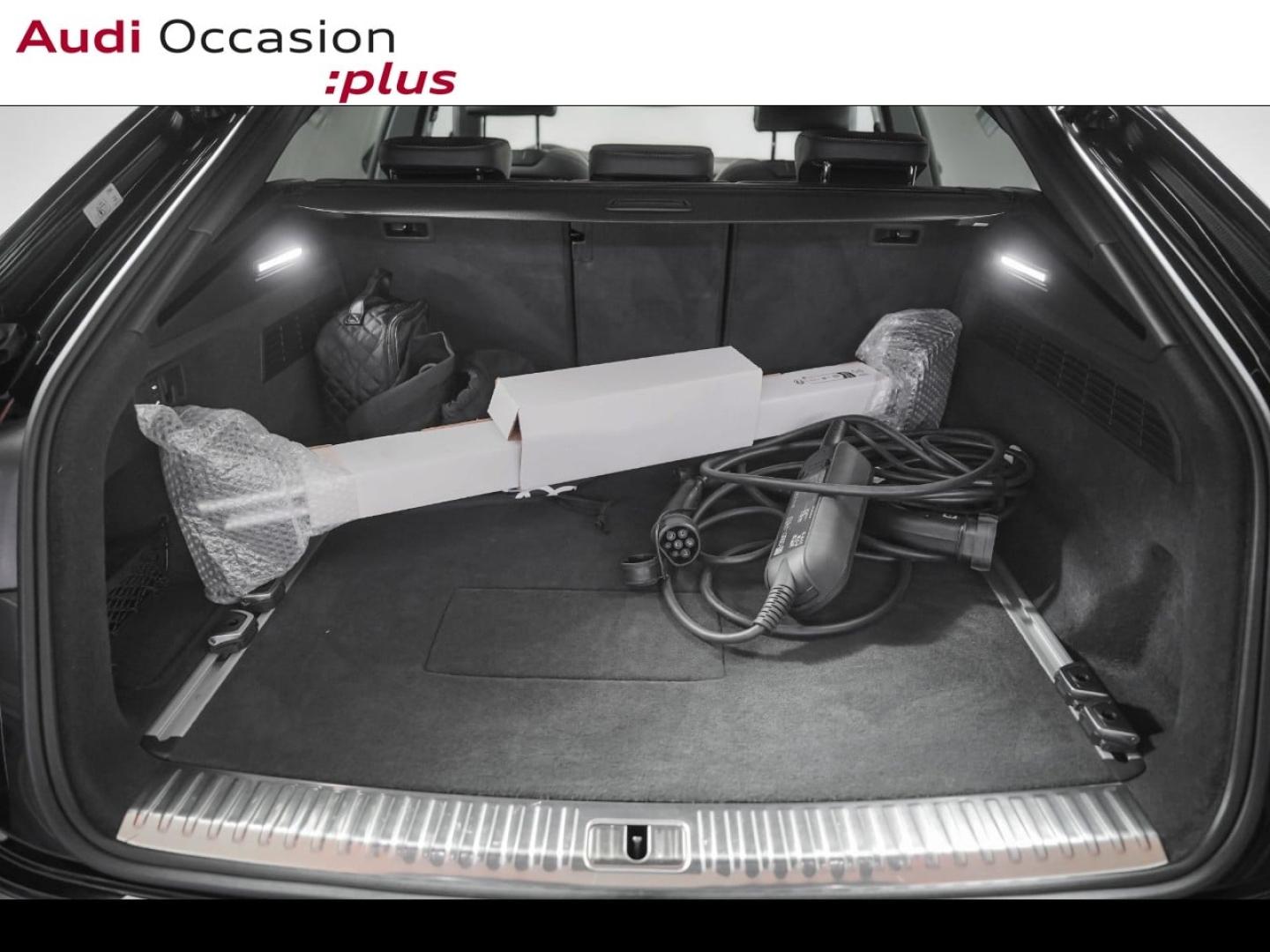 Voitures occasions Audi Q8 Compétition Paris