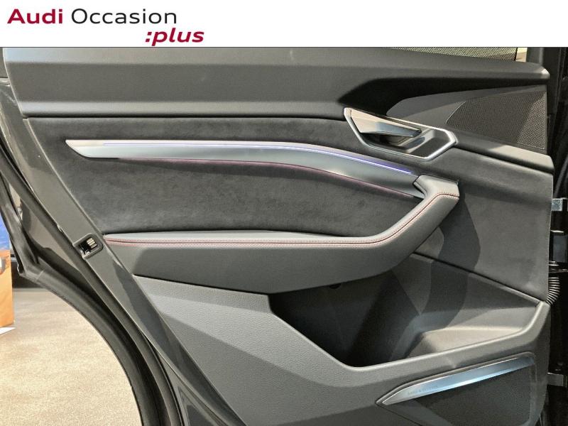 Voitures occasions Audi Q8 E-TRON S Line Paris